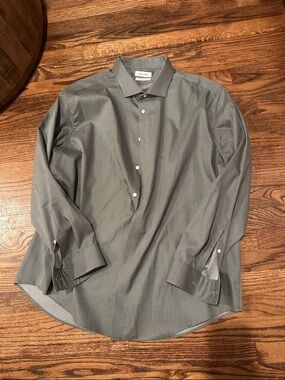Men’s dress shirt - long sleeve - size 19 (34/35) - 3XL